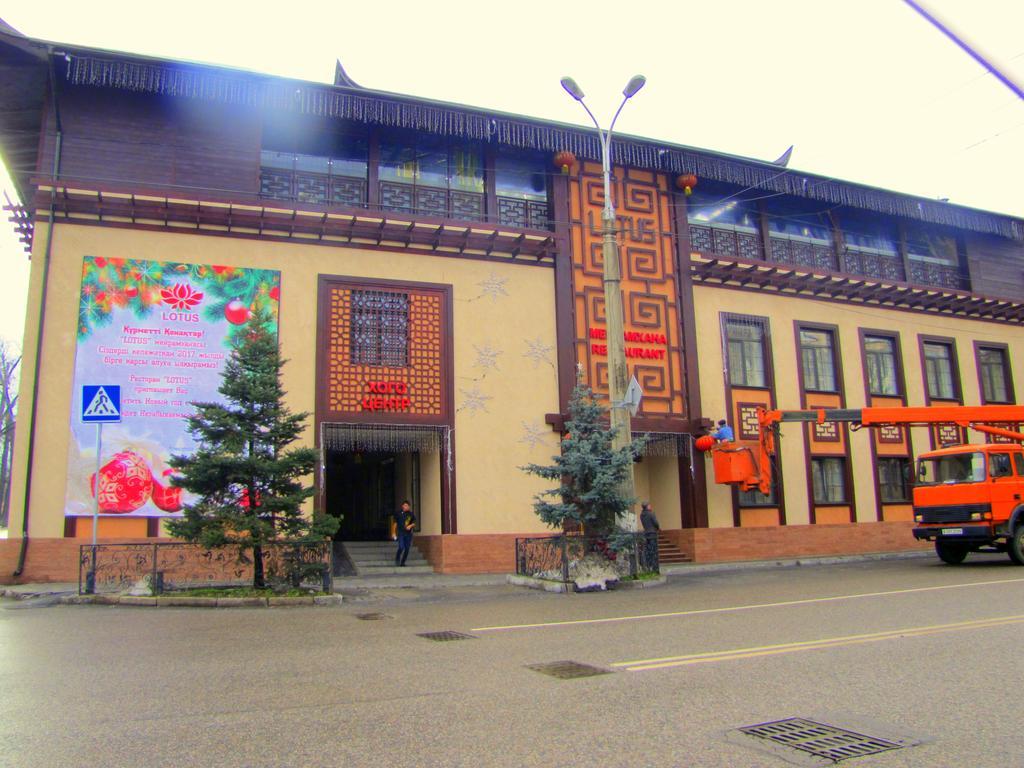 Guest House On Kaldaiakova 38 Almaty Exterior photo