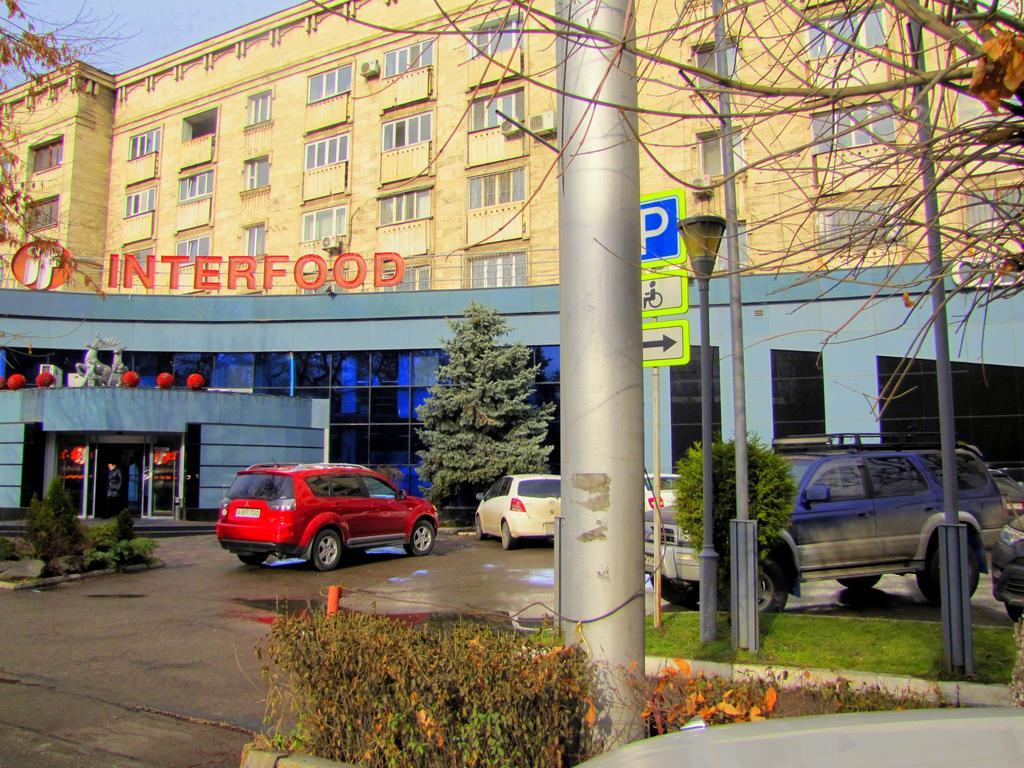 Guest House On Kaldaiakova 38 Almaty Exterior photo