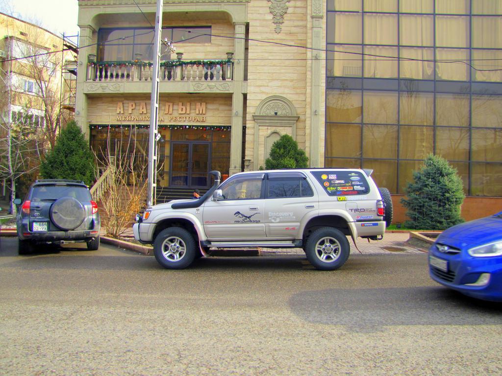 Guest House On Kaldaiakova 38 Almaty Exterior photo