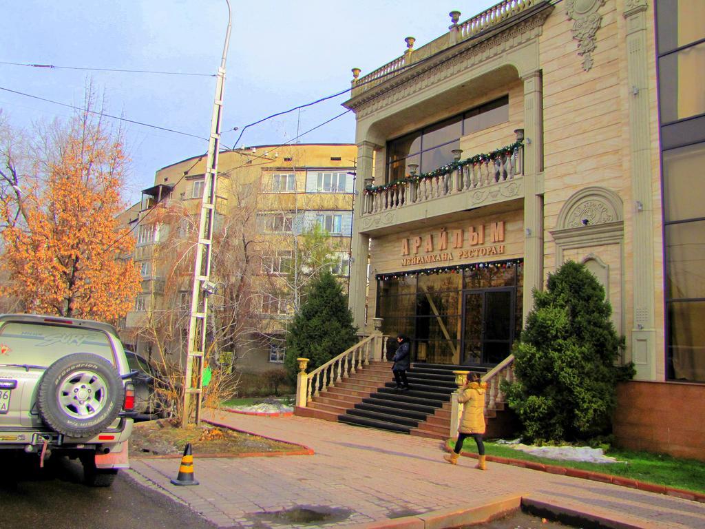 Guest House On Kaldaiakova 38 Almaty Exterior photo