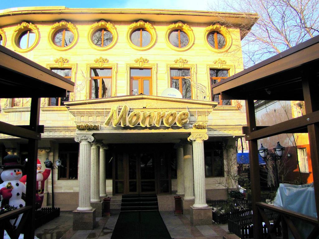Guest House On Kaldaiakova 38 Almaty Exterior photo