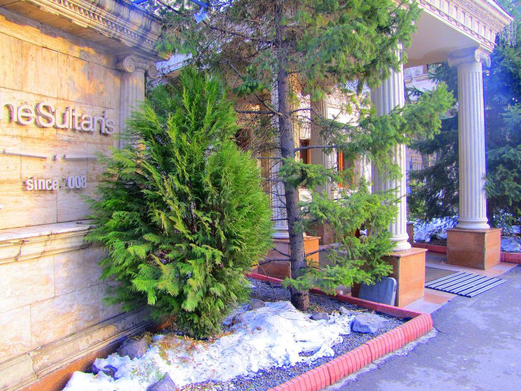 Guest House On Kaldaiakova 38 Almaty Exterior photo